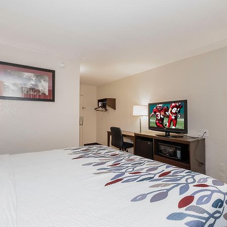 Red Roof Inn Roanoke Rapids Bagian luar foto